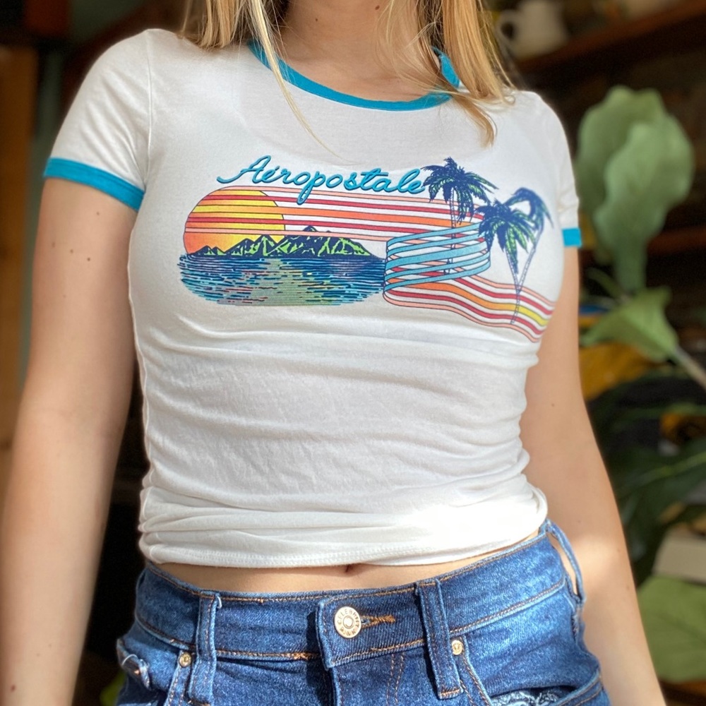 Aeropostale beach t shirt